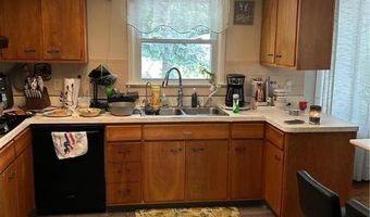 226 E WALNUT St, Allentown, PA 18109
