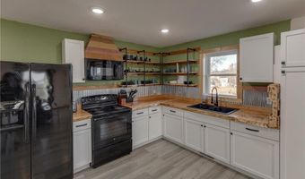 1350 Big Bear Ln SW, Backus, MN 56435