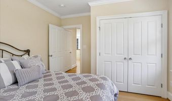 7800 RADNOR Rd, Bethesda, MD 20817