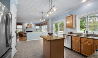 364 Orchard Woods Dr, North Kingstown, RI 02874