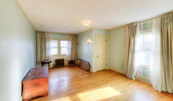 24 Hadwen Rd, Worcester, MA 01602