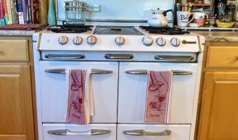 122 VAN DYKE St, Bisbee, AZ 85603