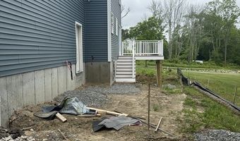 661 Main St, Acushnet, MA 02743