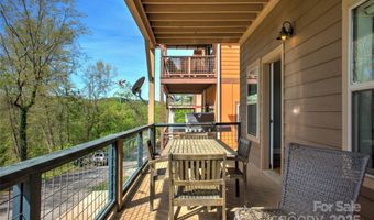 12 Upstream Way, Asheville, NC 28806