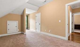 584 Southgate Dr, Camden, SC 29020