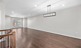 2109 MAIN LINE 102, Alexandria, VA 22301
