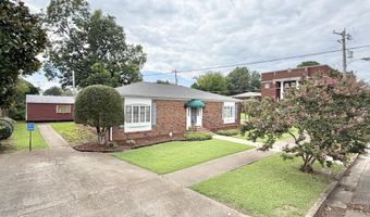 105 N Hickory St, Aberdeen, MS 39730