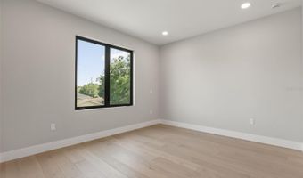 1326 W NEW HAMPSHIRE St, Orlando, FL 32804