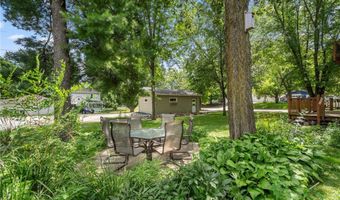 405 Oak Ave N, Annandale, MN 55302
