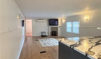42 Maplewood Dr, Burrillville, RI 02839