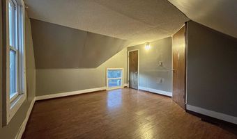 712 S C St, Arkansas City, KS 67005