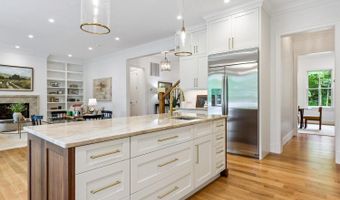 7926 BOLLING Dr, Alexandria, VA 22308