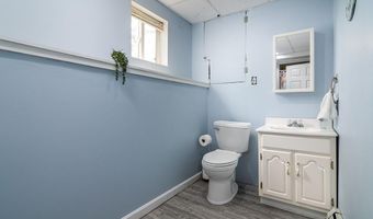 140 Carman St, Cranston, RI 02910