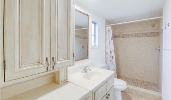 8425 NE 33 Ct, Anthony, FL 32617