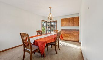 5301 Valley Rd, Ames, IA 50014