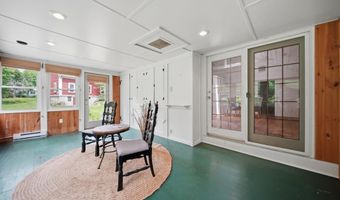 60 Old Deerfield Rd, Candia, NH 03034