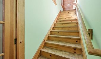 221 Curran Rd, Cumberland, RI 02864