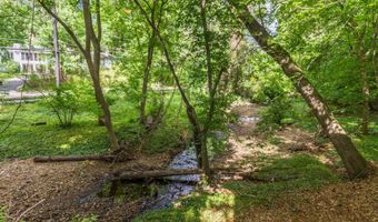 13 AVALON Ct, Bethesda, MD 20816