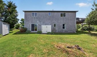 8 SOUTHWEST Rd, Narragansett, RI 02882