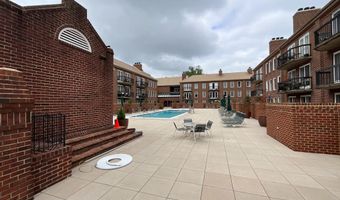 801 S PITT St 329, Alexandria, VA 22314