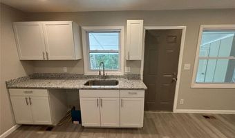 2489 HILLSIDE Dr, Macon, GA 31206