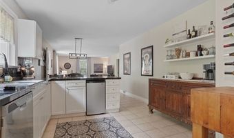 3539 Potts Dr, Akron, OH 44203