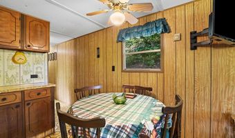 197 Lakeview Dr, Almond, NC 28771