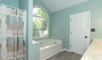 116 Laurel Springs Dr, Athens, GA 30606