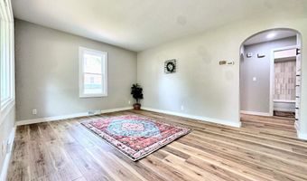 1520 N VIOLA St, Appleton, WI 54915