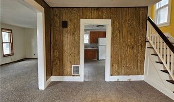 830 Watson Pl, Utica, NY 13502