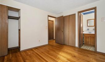 86 Forestdale Dr, Cumberland, RI 02864