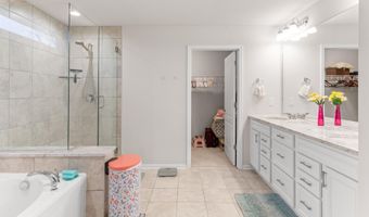 2825 Dillon Dr, Ann Arbor, MI 48105