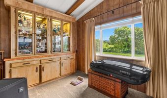 2074 Mustang Ln, Arcata, CA 95521