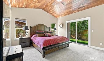 857 N River Path Ln, Boise, ID 83703