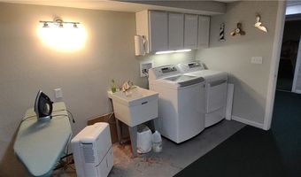 1648 Highland Ln, Ashtabula, OH 44004