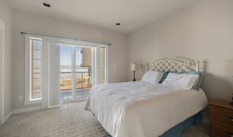 168 N PACIFIC St, Rockaway Beach, OR 97136