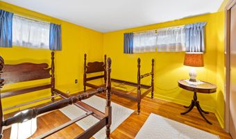 205 Mountain Rd, Cheshire, CT 06410