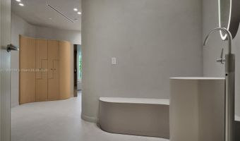 1135 103 St 505, Bay Harbor Islands, FL 33154