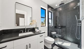 5945 Hesperia Ave, Encino, CA 91316