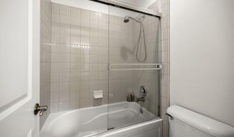 1915 Hazel Nut Ct, Agoura Hills, CA 91301