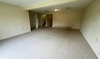 167 Country Club Ln, Amsterdam, NY 12070