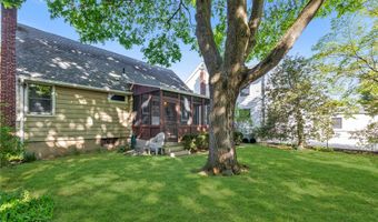 65 Grant Ave, Albertson, NY 11507