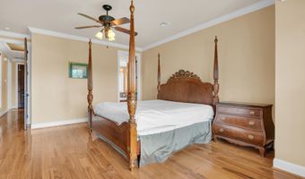 210 Grand Lake Dr, Arnaudville, LA 70512