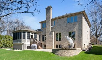 1928 N Ridge Ave, Arlington Heights, IL 60004