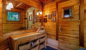 2400 W State Rd, Ashby, MA 01431