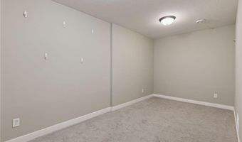15653 Cobblestone Lake Pkwy, Apple Valley, MN 55124
