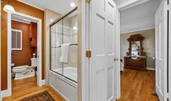 5735 BRADLEY Blvd, Bethesda, MD 20814