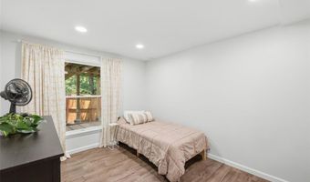 501 Oak Leaf Manor Ct, Ballwin, MO 63021