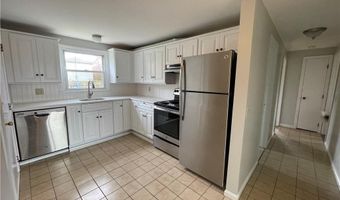 4 Almy Ct 2, Newport, RI 02840