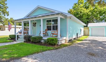 321 Saint George St, Bay St. Louis, MS 39520